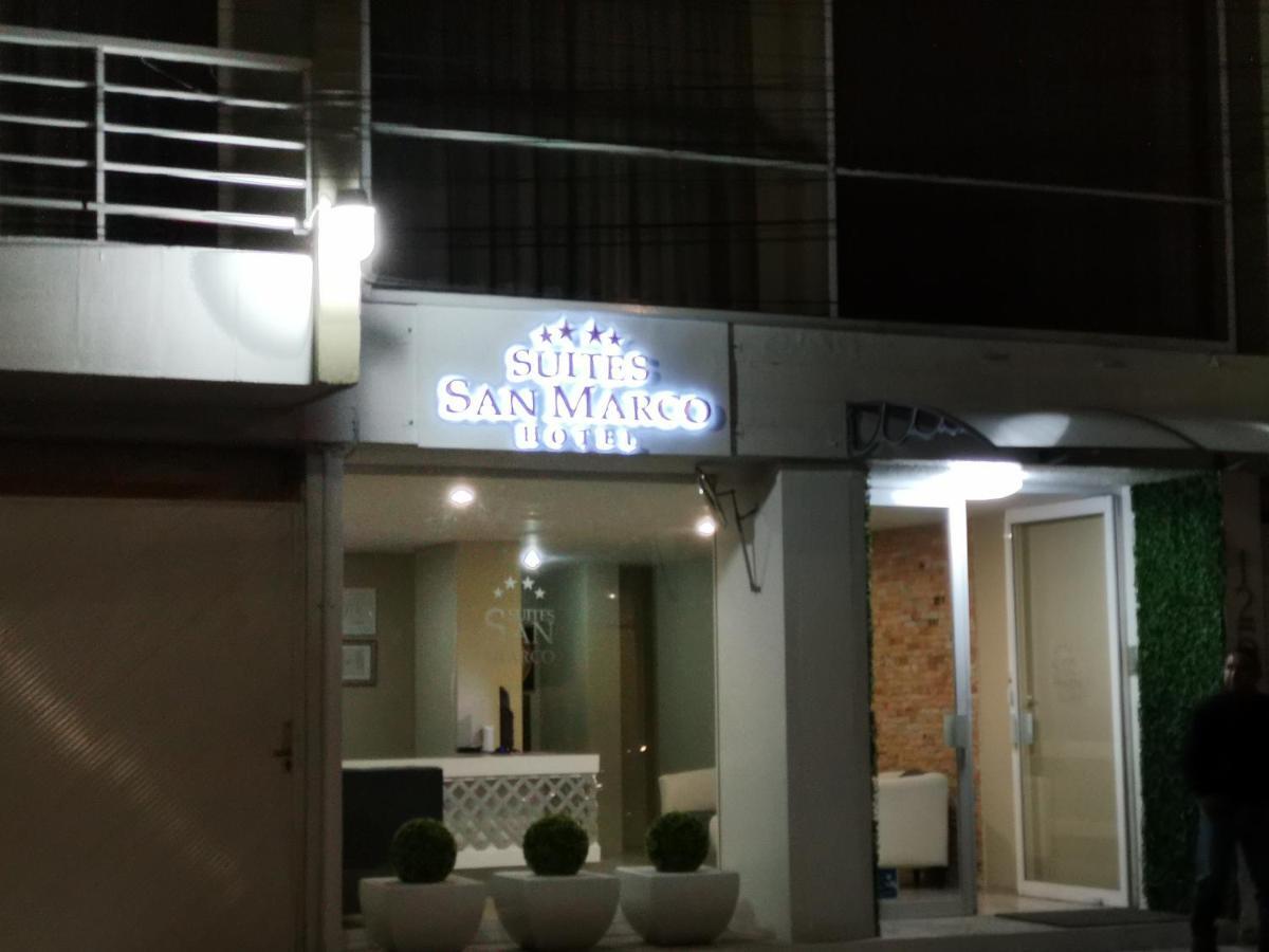 Suites San Marco Hotel メキシコシティ エクステリア 写真